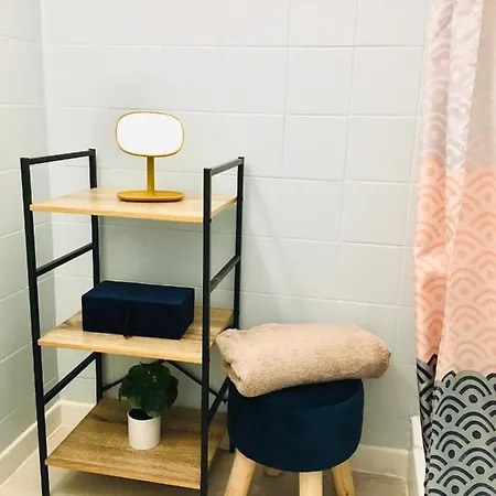 F2 Calme Refait A Neuf A 5mn De La Avec Parking Apartment Le Grau-d'Agde