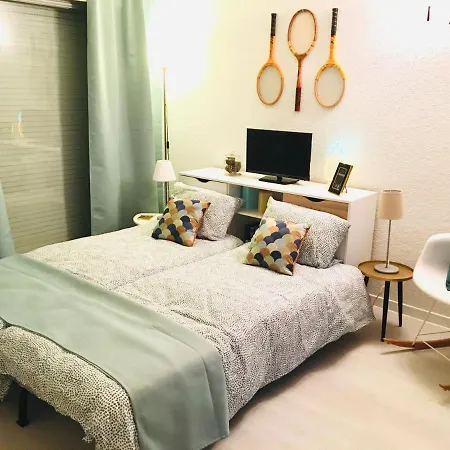 F2 Calme Refait A Neuf A 5mn De La Avec Parking Apartment *