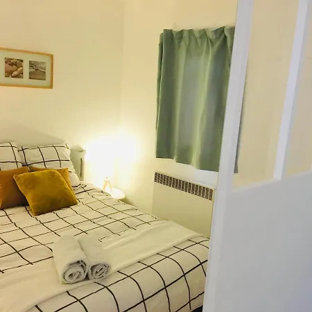 Apartment F2 Calme Refait A Neuf A 5mn De La Avec Parking *
